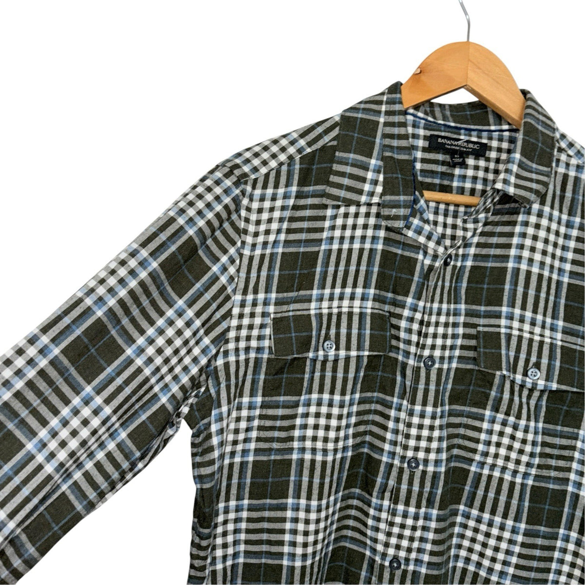 Banana Republic Men's Size Med Tailored Slim Fit Plaid Shirt Green White Blue