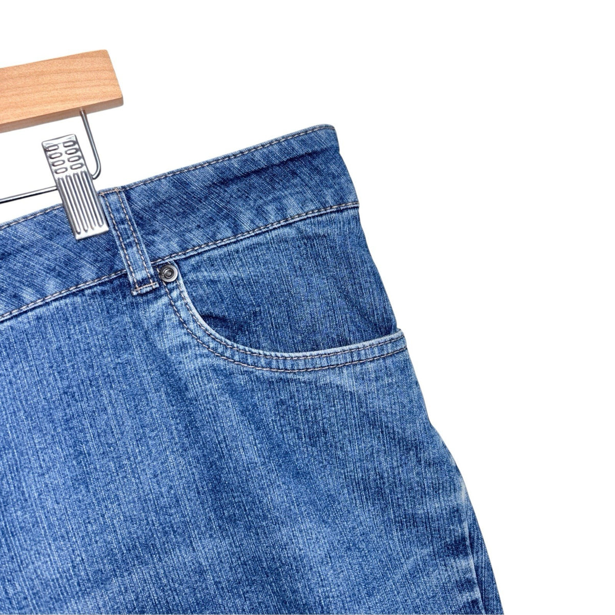 Debenhams Women's Size UK 22 Cropped Denim Jeans Mid Blue Zip Fly Plus Size VGC