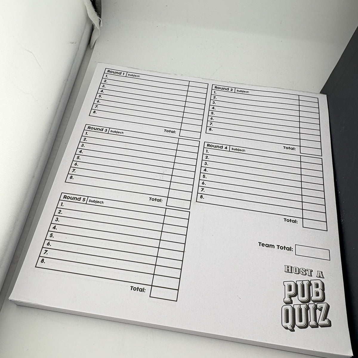 Games Hub Play The Pub Quiz Family Edition Board Game New Open Box