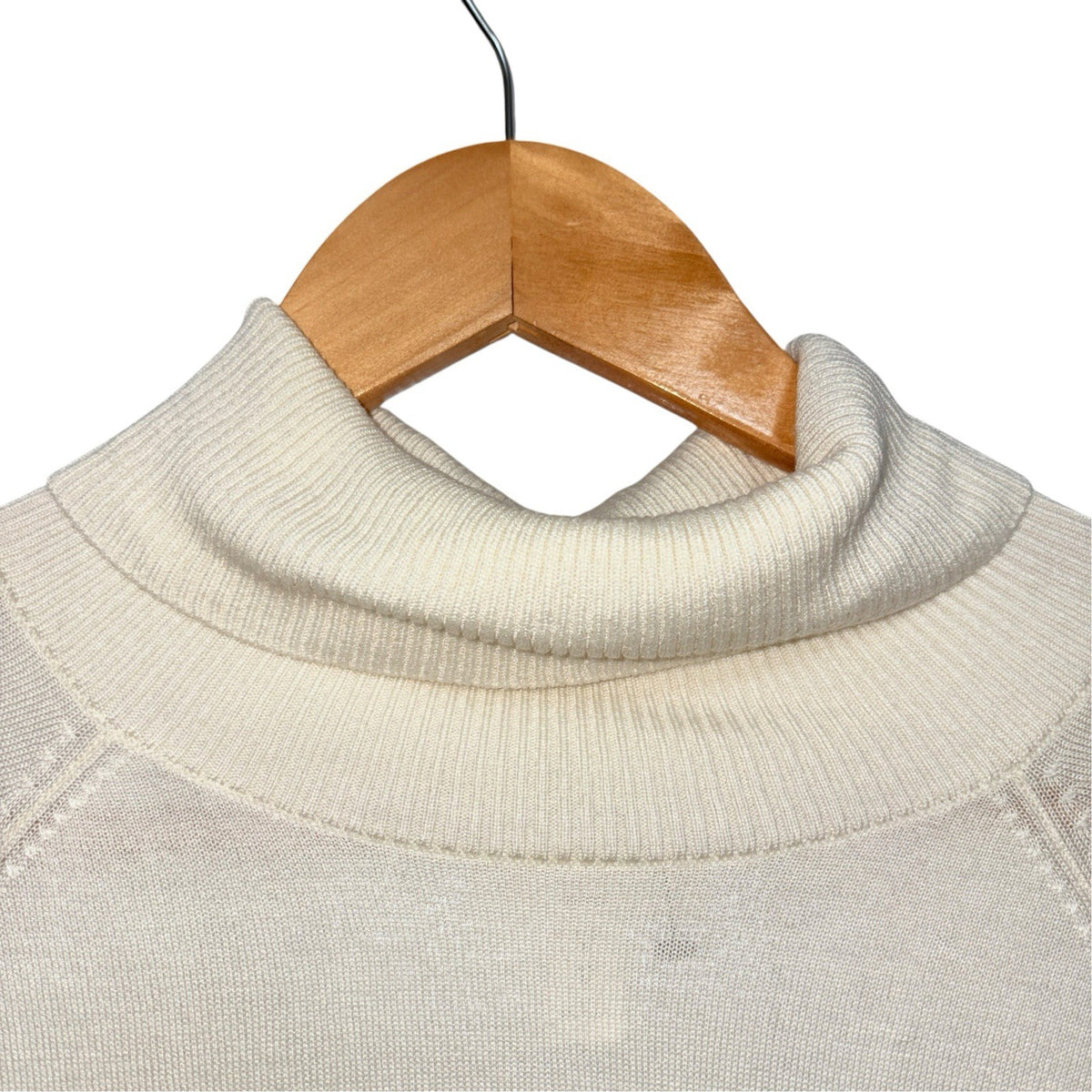 H&M Women's Size M Long Sleeve Pullover Jumper Ivory Roll Neck Turtleneck VGC